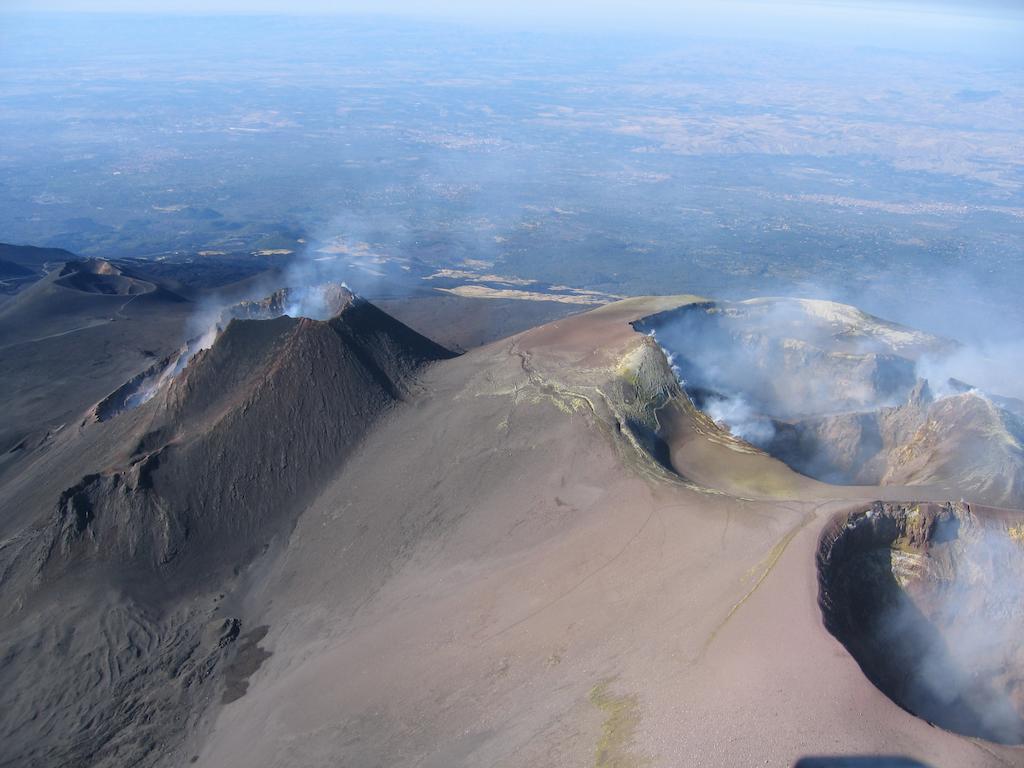 Etna Holiday Home Николози Екстериор снимка