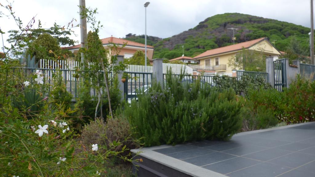 Etna Holiday Home Николози Екстериор снимка